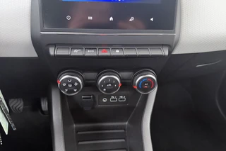Renault Clio – thumbnail 25
