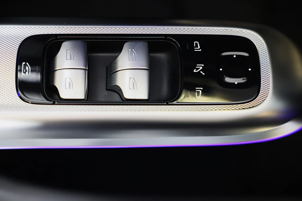 Mercedes-Benz E-Klasse – foto 39