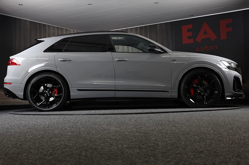 Audi Q8 – foto 12