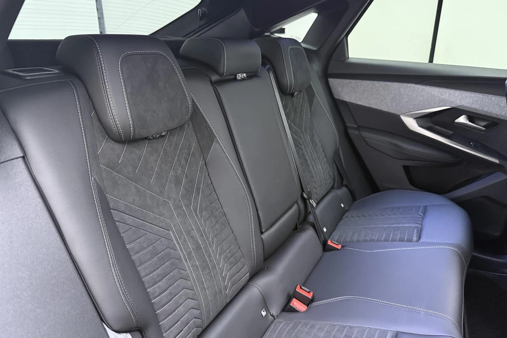 Peugeot e-3008 – foto 17