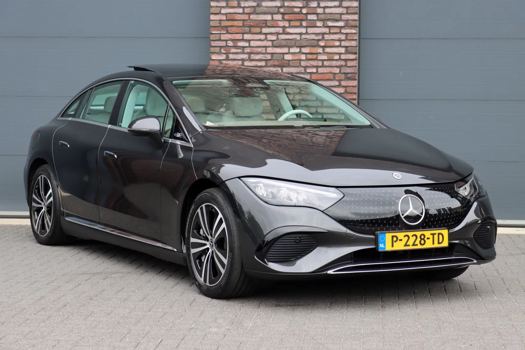 Mercedes-Benz EQE – foto 8