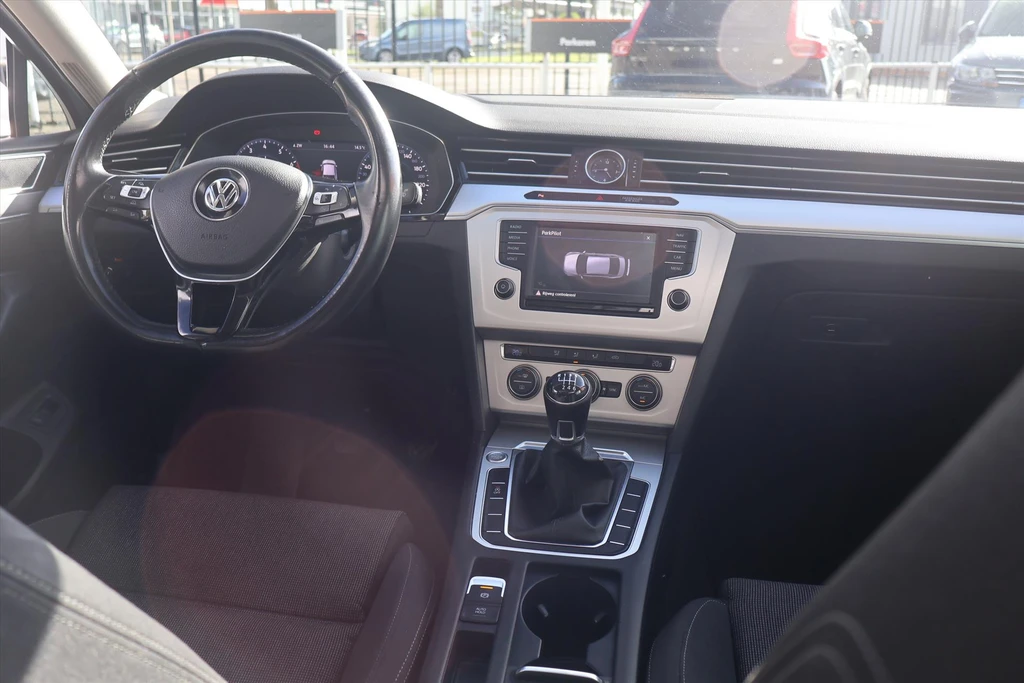 Volkswagen Passat – foto 12