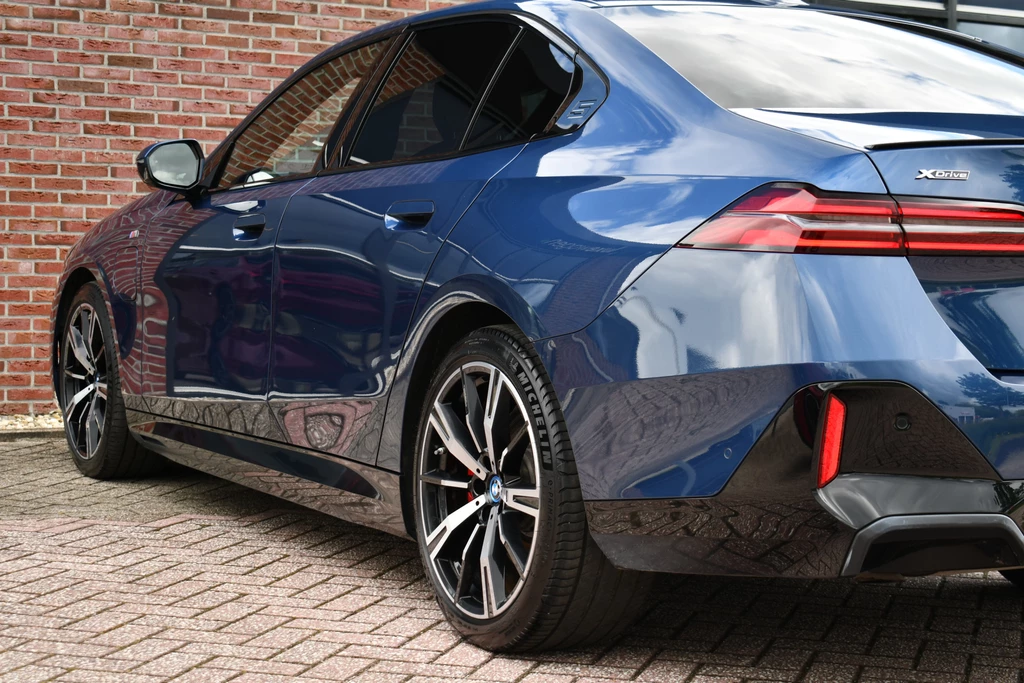 BMW 5 Serie – foto 9