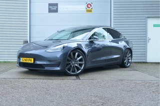 Tesla Model 3 – thumbnail 1