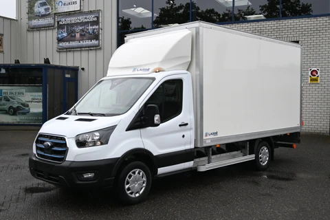 Ford E-Transit 68kWh 390L Trend Bakwagen met Dhollandia laadklep Navigatie met camera, Zijdeur