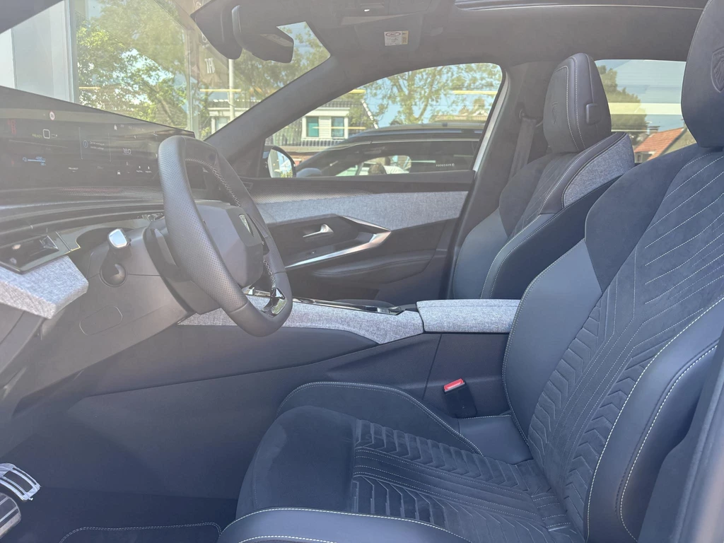 Peugeot e-3008 – foto 13