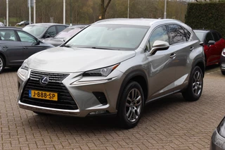Lexus NX – thumbnail 1