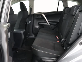 Toyota RAV4 – thumbnail 8