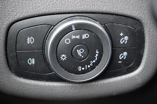 Ford Transit Connect – thumbnail 19