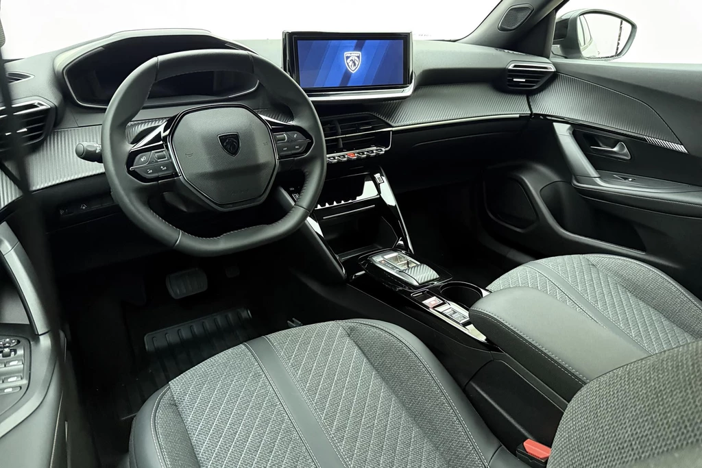 Peugeot e-2008 – foto 16