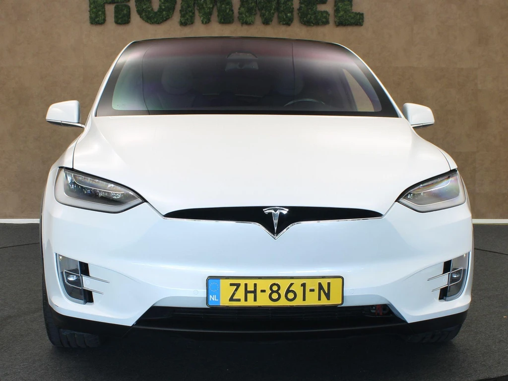 Tesla Model X – foto 10