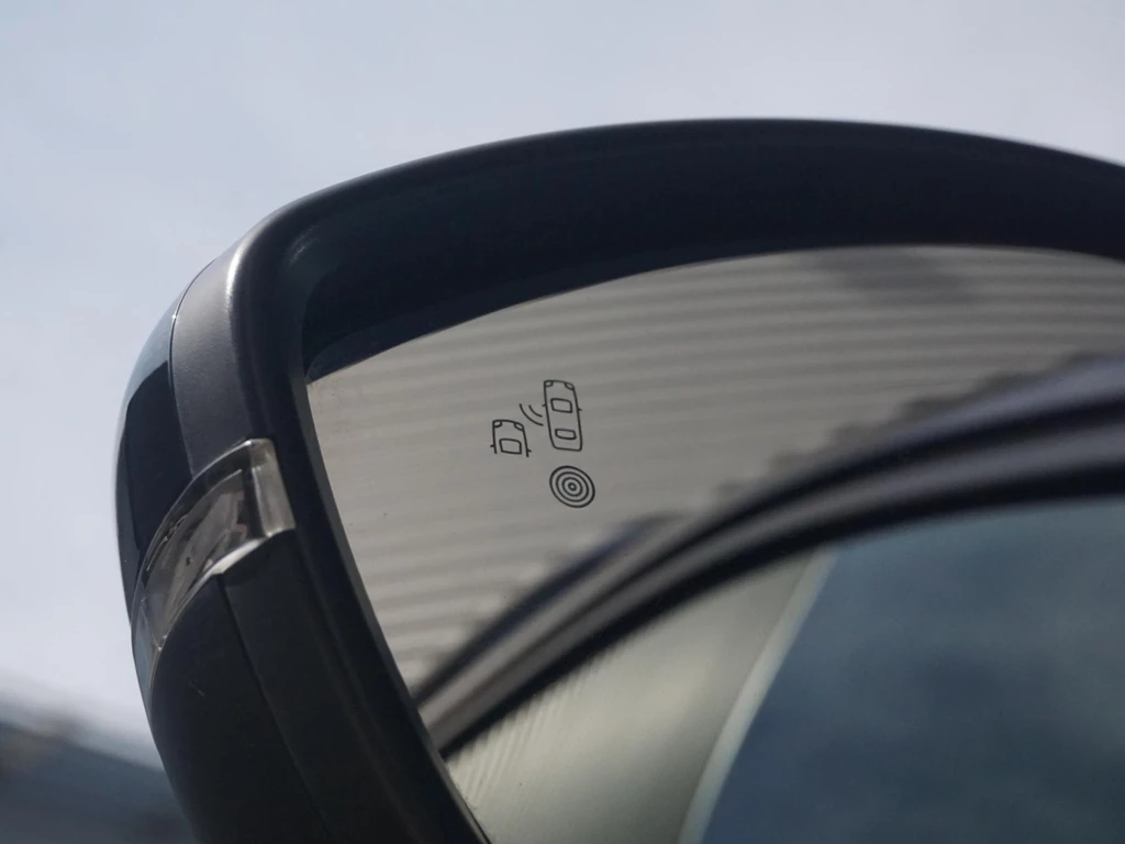 Peugeot e-2008 – foto 9