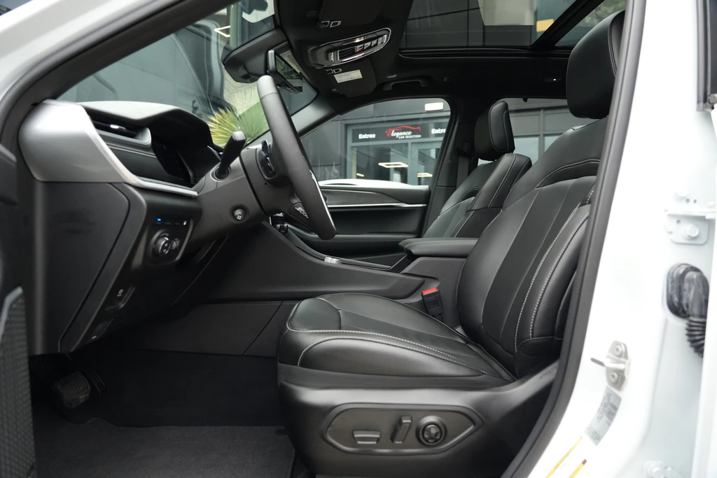 Jeep Grand Cherokee – foto 11
