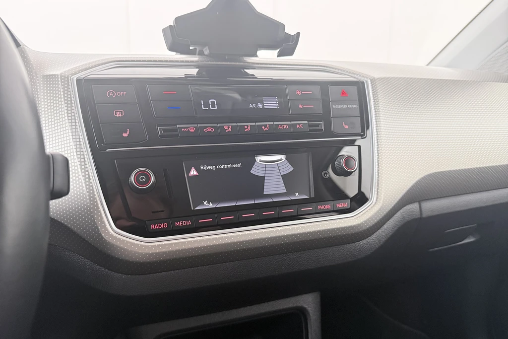 Volkswagen up! – foto 23