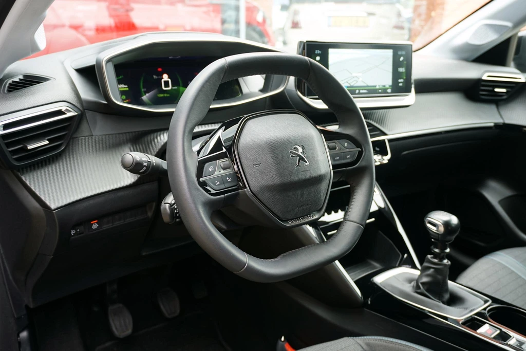 Peugeot 208 – foto 16
