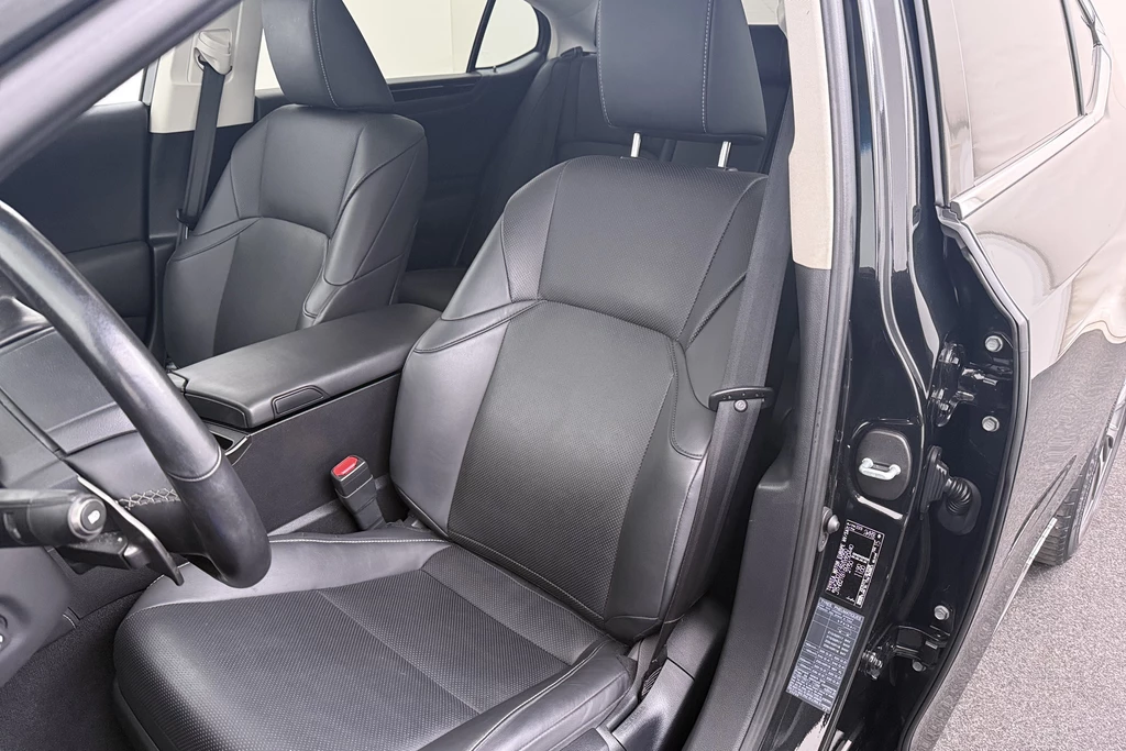 Lexus ES – foto 10