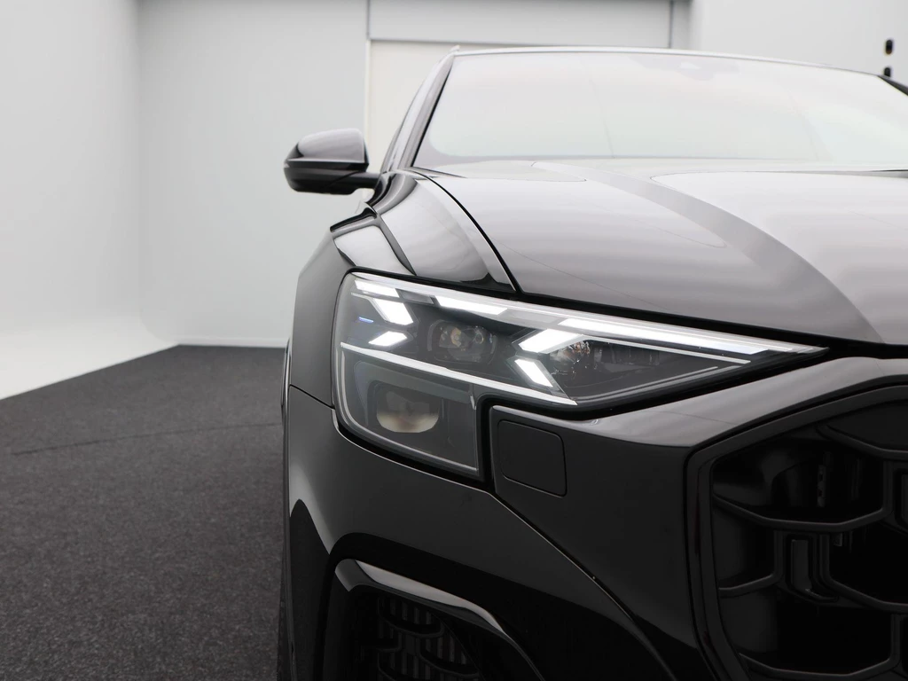 Audi Q8 – foto 11