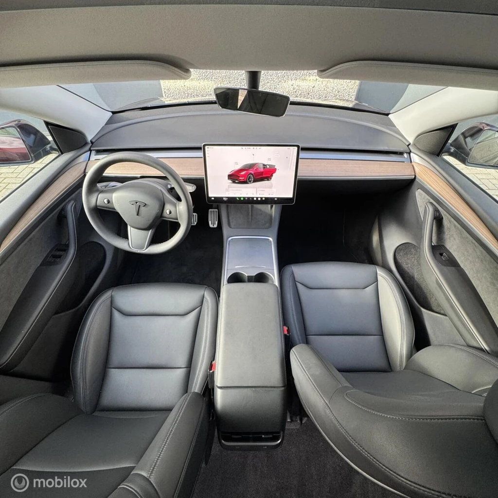Tesla Model Y – foto 12