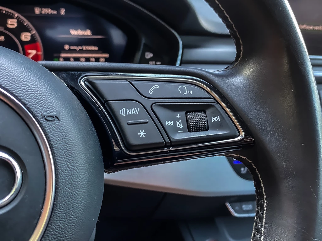 Audi S4 – foto 54