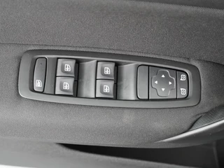 Renault Mégane Estate – thumbnail 15