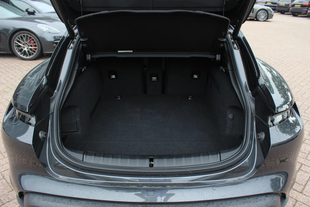 Porsche Taycan – foto 18