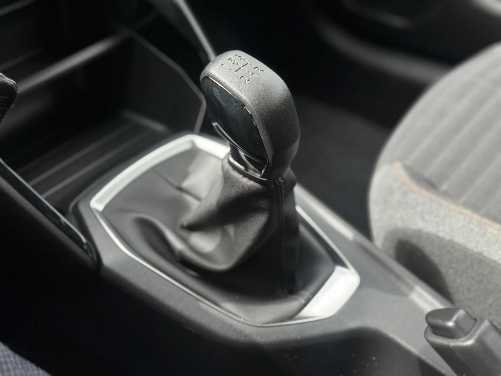 Peugeot 208 – foto 24