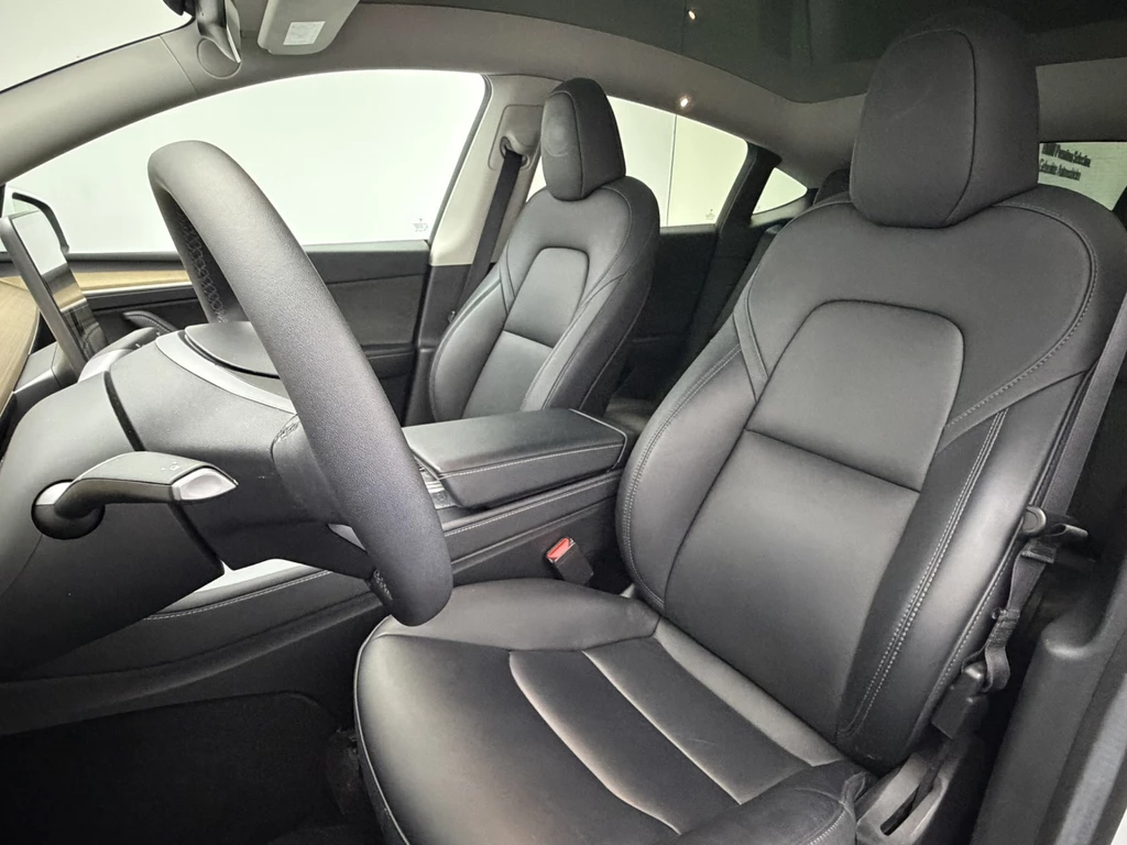 Tesla Model Y – foto 23