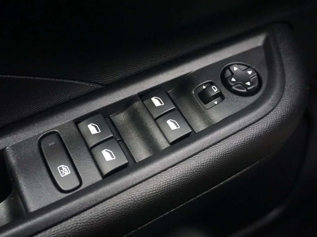 Opel Frontera – foto 12