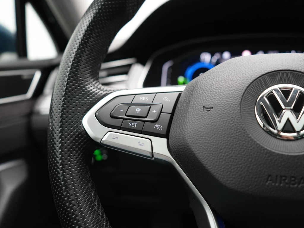 Volkswagen Passat – foto 34