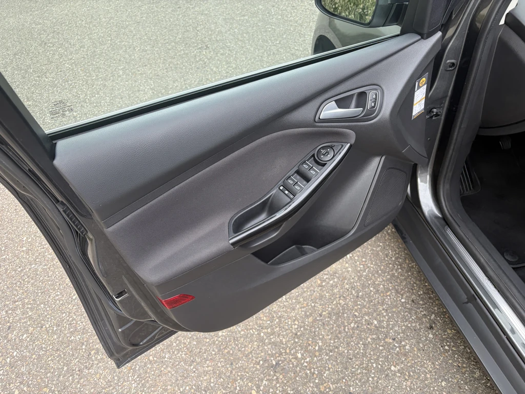 Ford Focus – foto 12
