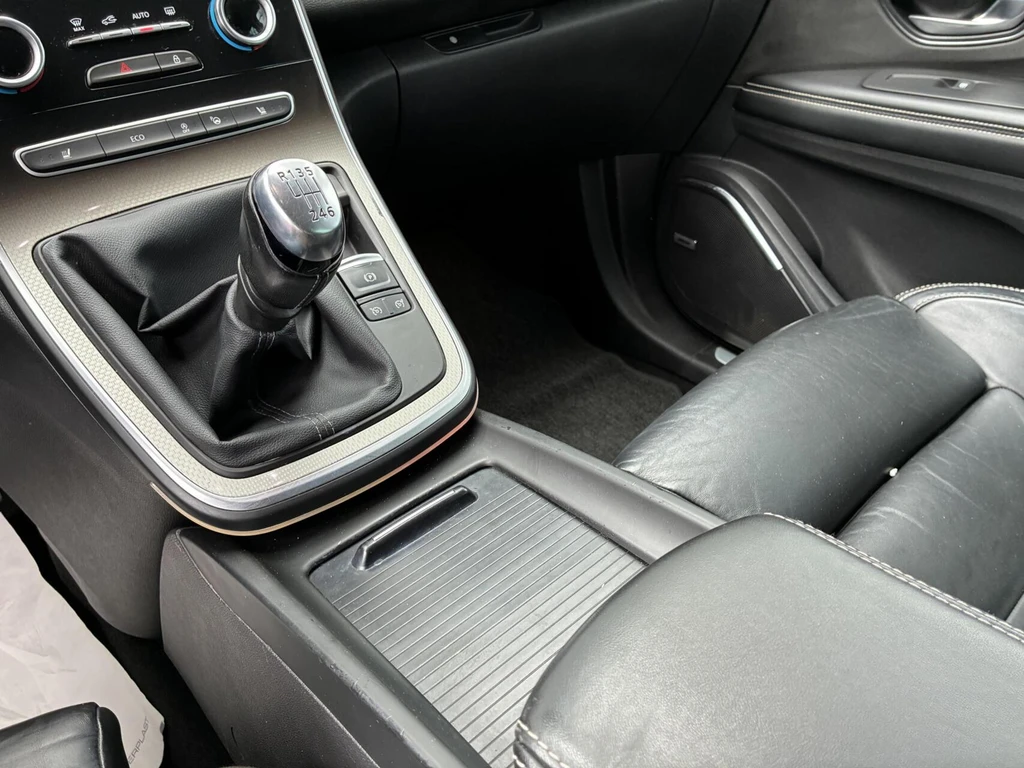 Renault Grand Scénic – foto 12