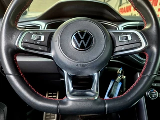 Volkswagen T-Roc – thumbnail 23