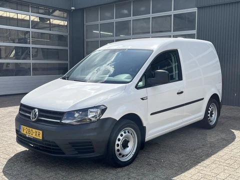 Volkswagen Caddy 1.4 TSI Benzine 126pk Airco Cruise control Trekhaak 1500kg Schuifdeur Kastinrichting Bluetooth verbinding Dealer onderhouden 1e eigenaar