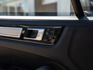 Porsche Cayenne – thumbnail 31