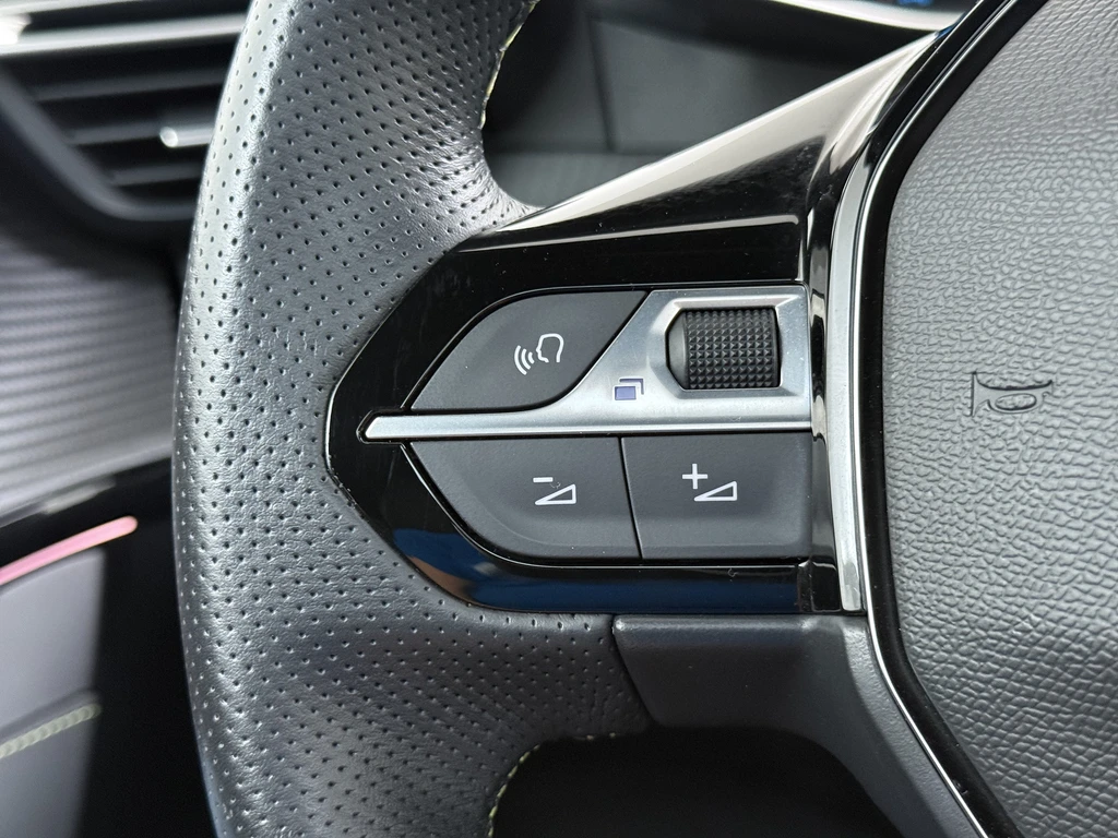 Peugeot e-208 – foto 35