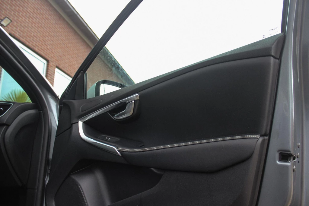 Volvo V40 – foto 38
