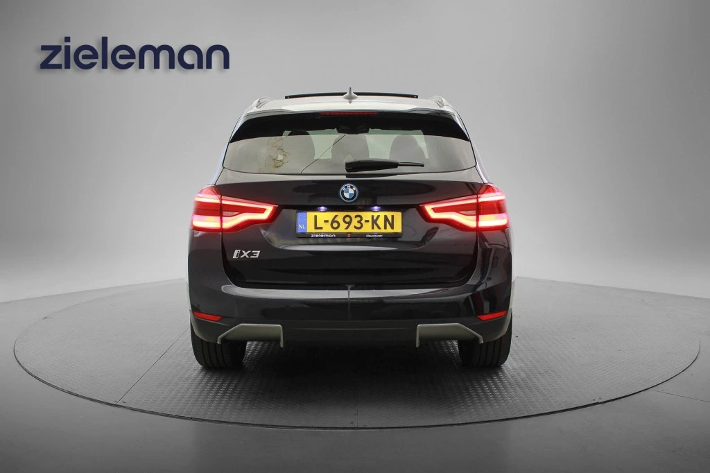 BMW iX3 – foto 5