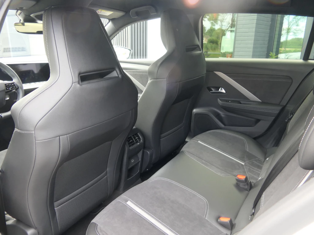 Opel Astra – foto 12