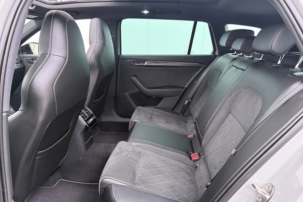 Škoda Superb – foto 14