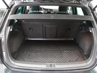 Volkswagen Golf – thumbnail 11