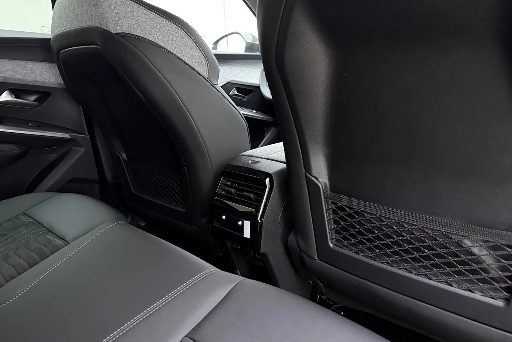 Peugeot e-3008 – foto 19