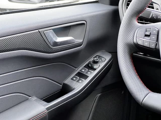 Ford Kuga – thumbnail 22