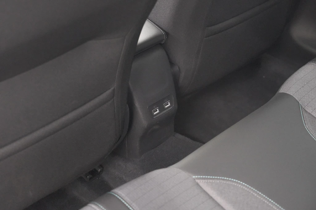 Peugeot e-208 – foto 31
