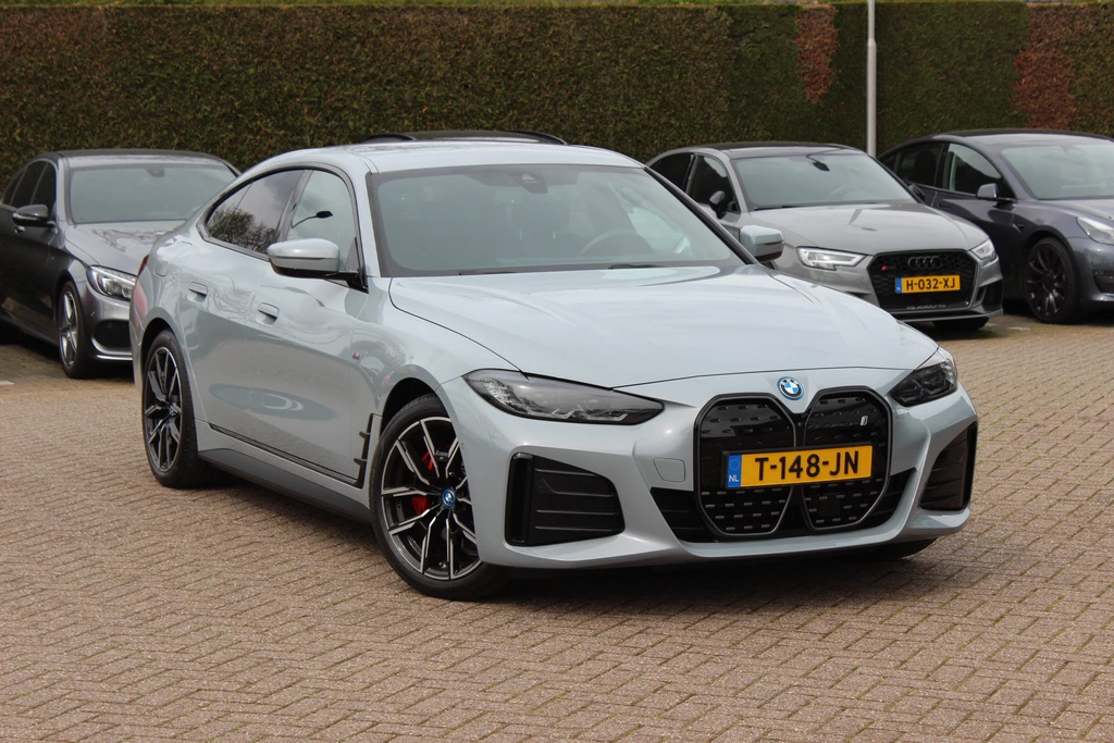 BMW i4 – foto 8