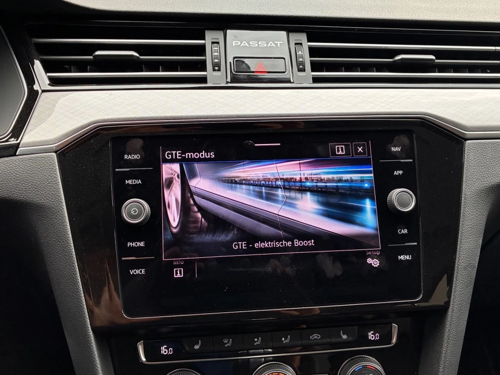 Volkswagen Passat – foto 24