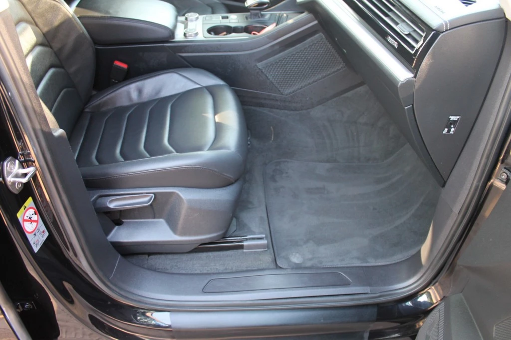 Volkswagen Touareg – foto 21