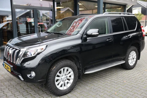 Toyota Land Cruiser Landcruiser 150 2.8 D-4D 5DRS EXECUTIVE A/T VAN