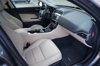 Jaguar XE – thumbnail 30