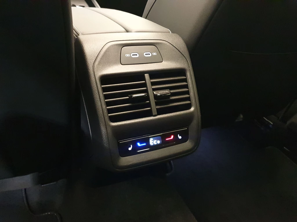 Volkswagen Passat – foto 31