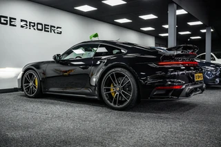 Porsche 911 – thumbnail 6